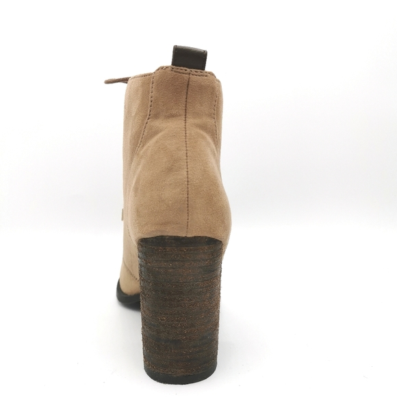 SIZE 8 Call it SPRING Boots, Soft Tan, Ankle Boots NWOT - Picture 2 of 10